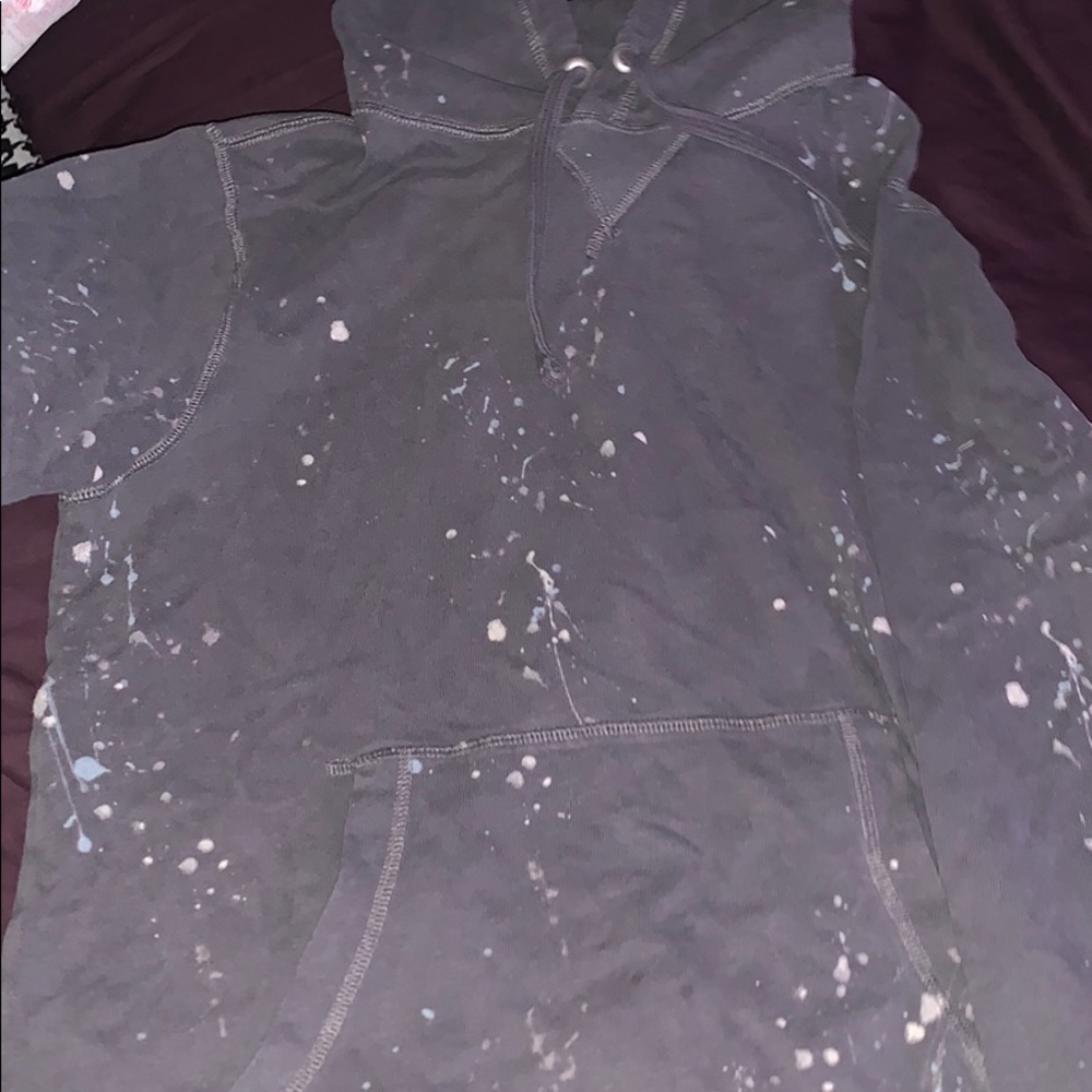 Light sweatshirt